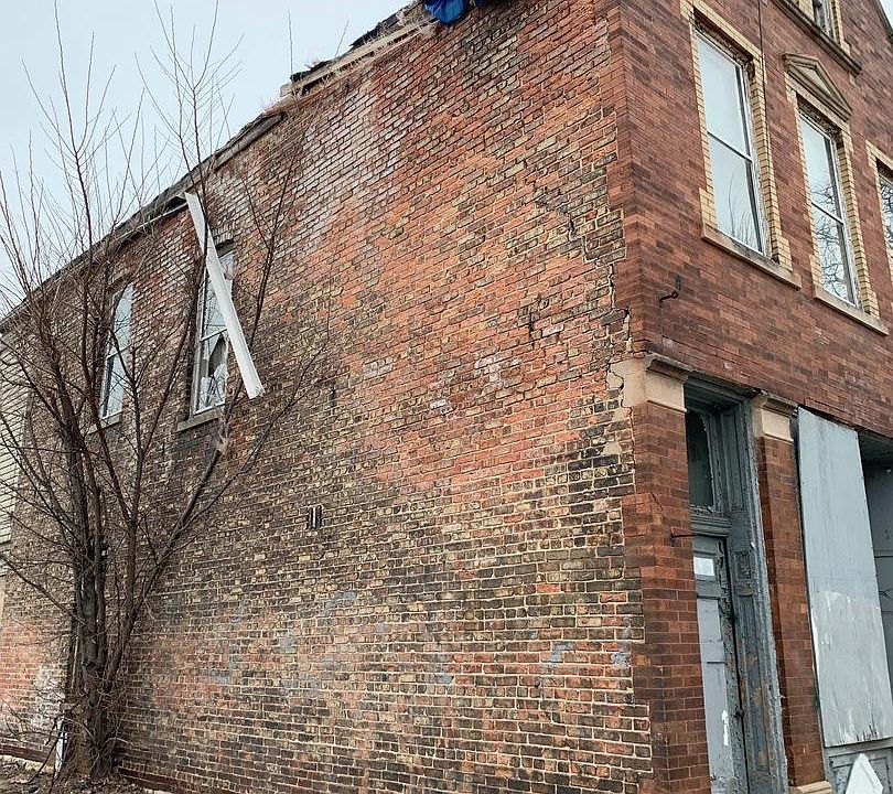 2nd image of 2444 S Keeler Ave