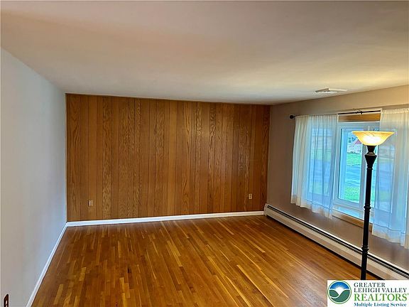 4th image of 3858 Rosewood Ln
