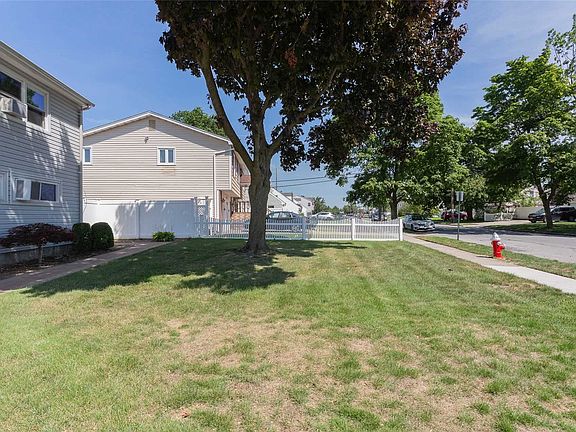 3rd image of 42 Meade Ave
