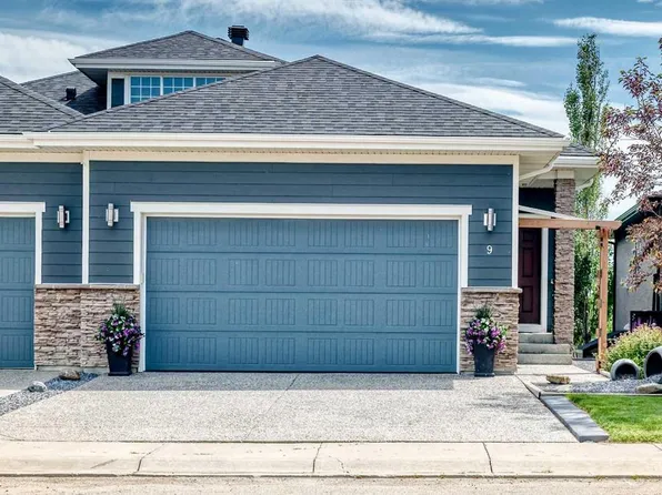 9 N Saint Andrews Close, Wheatland County, AB T0J 1Y1