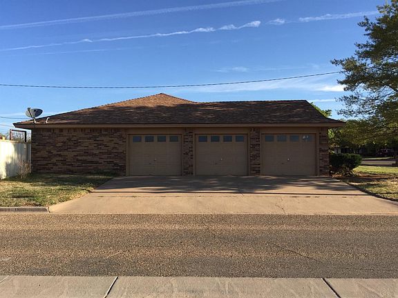 2nd image of 2122 Longhorn Dr