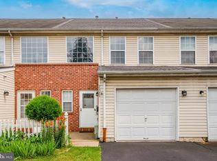 7347 Rockwell Ave, Philadelphia, PA 19111