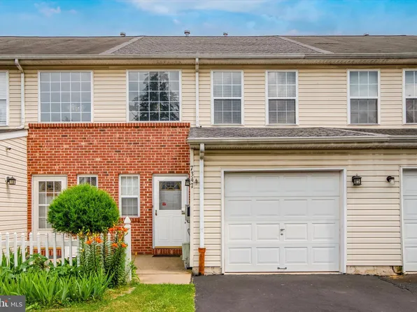 7347 Rockwell Ave, Philadelphia, PA 19111