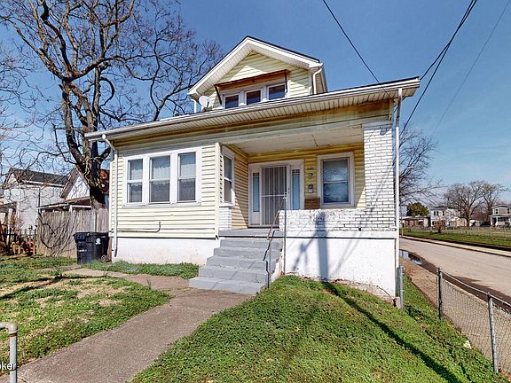 2nd image of 2101 Saint Xavier St