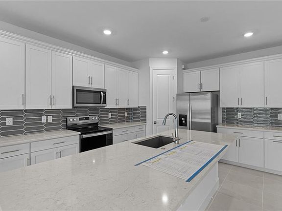 5th image of 11009 Addison Lake CIR N