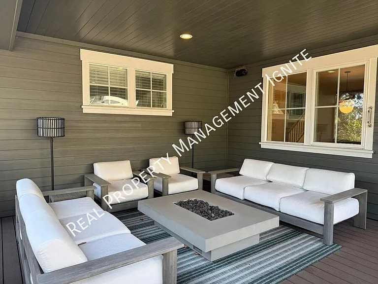 2242 NW Reserve Camp Ct — Photo 21