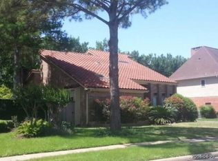 3202 Deer Creek Dr, Sugar Land, TX 77478