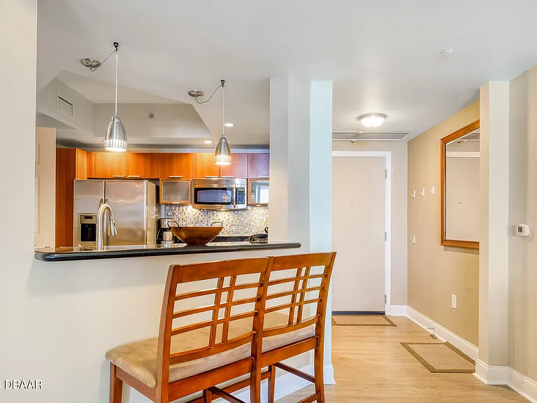 241 Riverside Dr #808 — Photo 11
