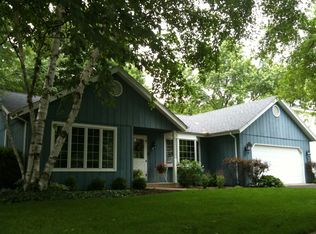 1607 Colfax Ct, Naperville, IL 60563