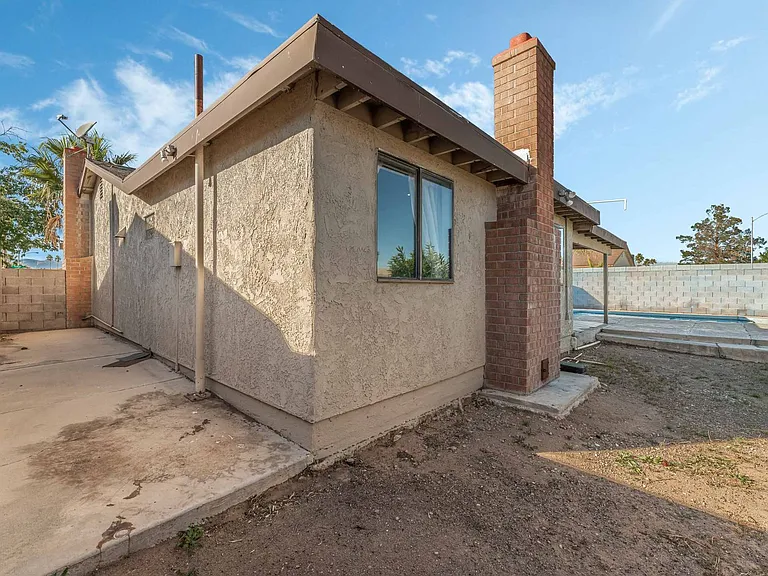 3636 Tempe St — Photo 24