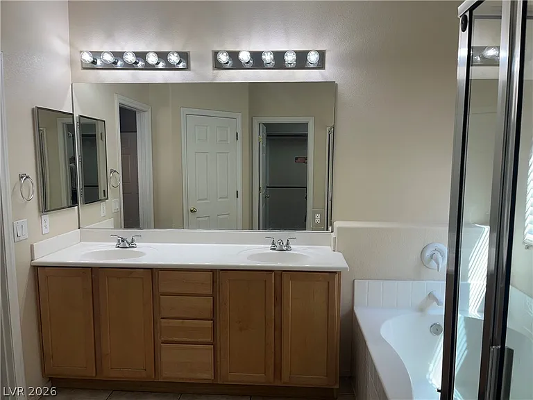 10922 Moonbeam Glow Ln — Photo 26