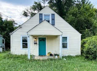 211 Hylawn Ave, Farmville, VA 23901