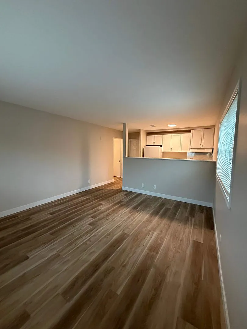 2119 Arbor (Omaha,NE) — Photo 4