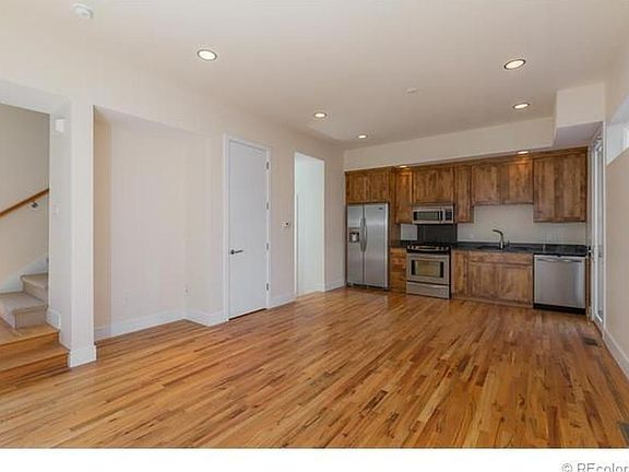 beautiful and functional kitchen island included (not displayed in this image). Plus ceiling fan.