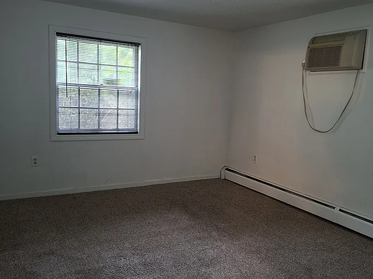 1218 Middle Tpke W #A — Photo 8