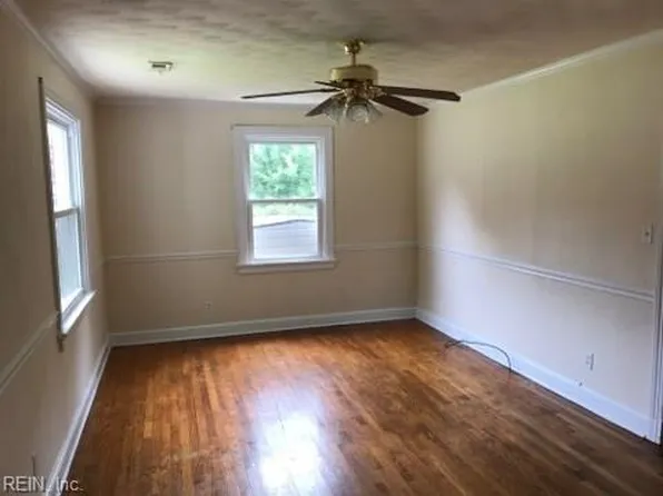 167 Swanson Rd, Norfolk, VA 23503