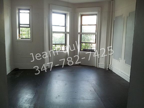 4th image of 452 15th St APT 2R