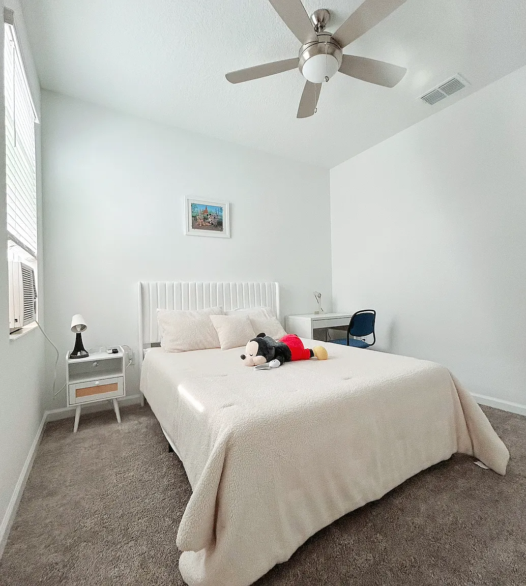 1 bed, 250 sqft, $1,350 — Photo 1