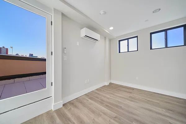 Rented by Living New York | media 17