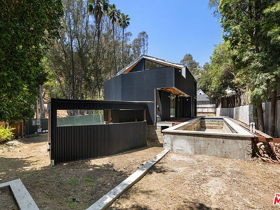 5th image of 1956 N Laurel Canyon Rd