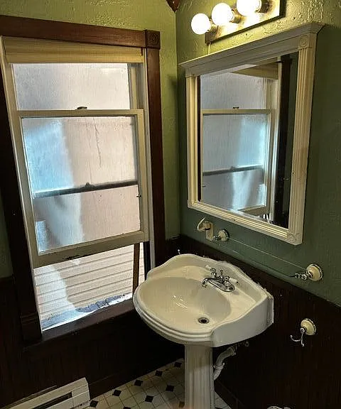 439 E 4th Ave #1 — Photo 11