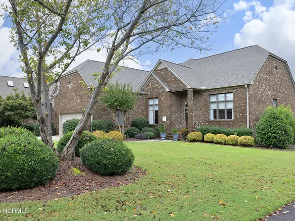 2 Stanton Circle, Pinehurst, NC 28374