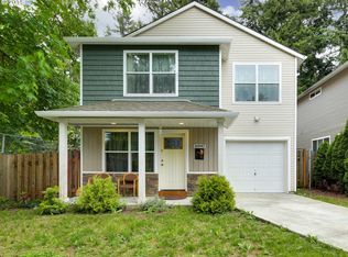 16042 NE Flanders Ct, Portland, OR 97230
