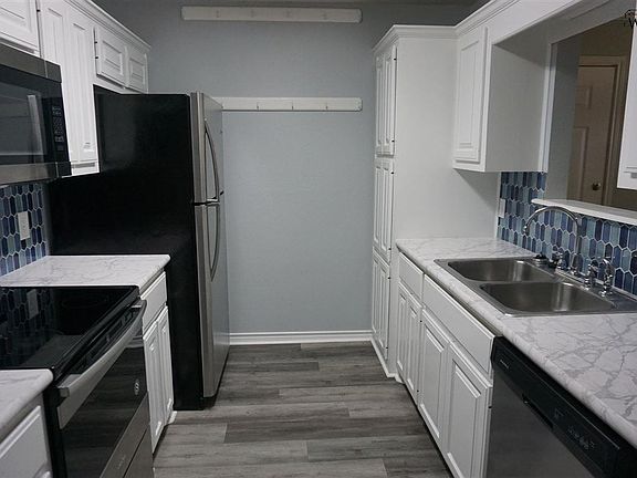 4th image of 5216 Brookwood Dr