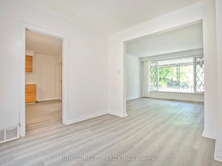 247 Parkview Ave — Photo 7
