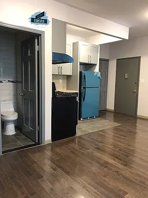 Rented by Fifth & Forever LLC | media 33