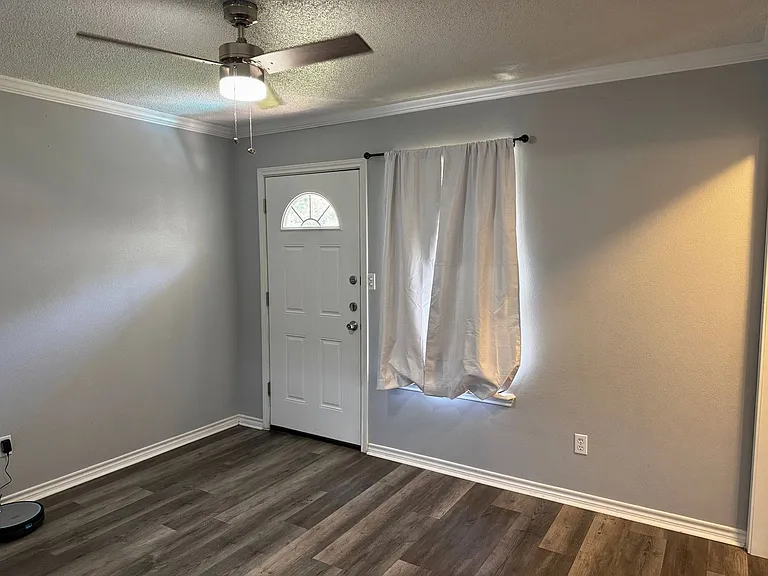 5216 Brookwood Dr — Photo 8
