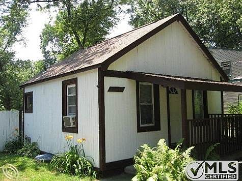 ranch home.JPG