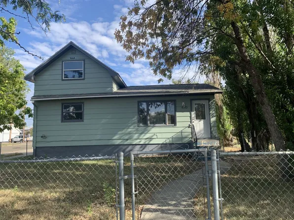 420 Atlantic Ave, Miles City, MT 59301