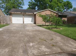 2201 Chestnut Ln, Pasadena, TX 77502