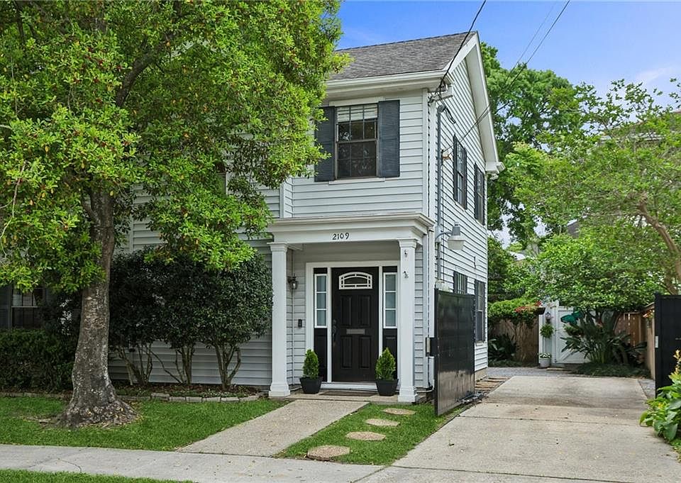 1st image of 2109 Dante St