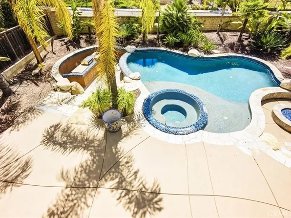 32809 Stonefield Ln, Temecula, CA 92592