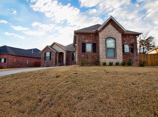 5904 SW Knotty Pine Rd, Bentonville, AR 72712