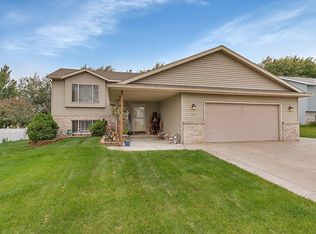 1341 Summit Ave N, Sauk Rapids, MN 56379