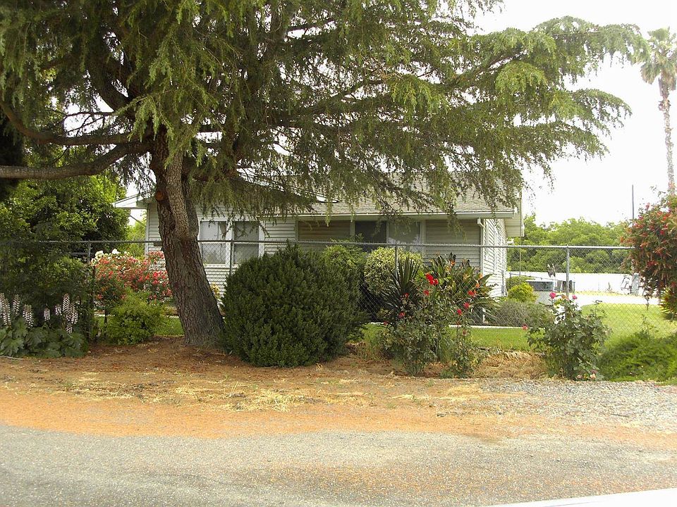 1st image of 16549 Dahlia Ave