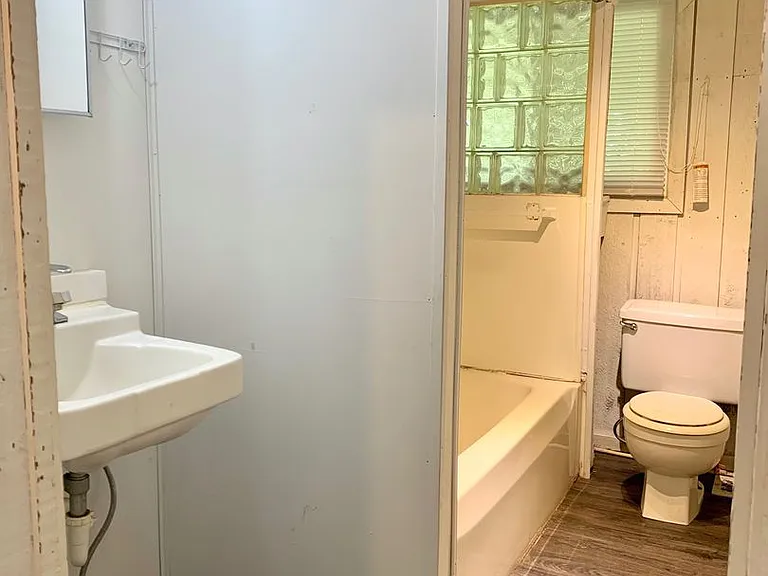 3303 N Russell Rd — Photo 10