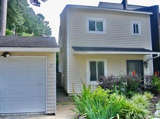 327 Sunflower Ct, Virginia Beach, VA 23454