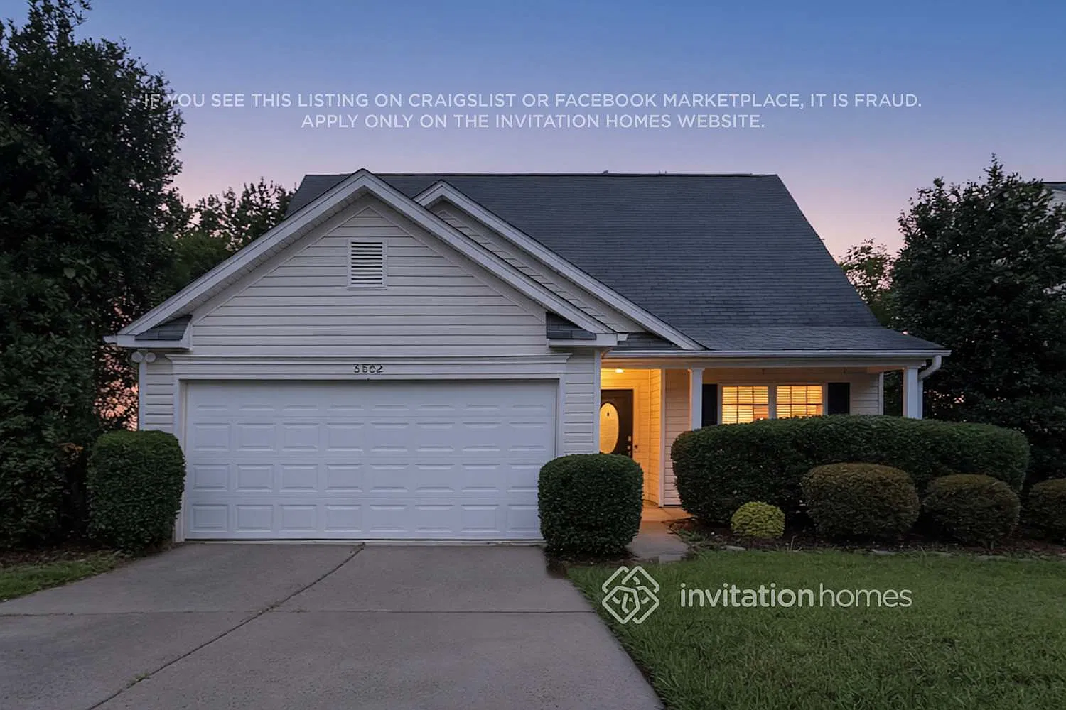 8802 Laurel Run Dr Charlotte, NC 28269 — Photo 4