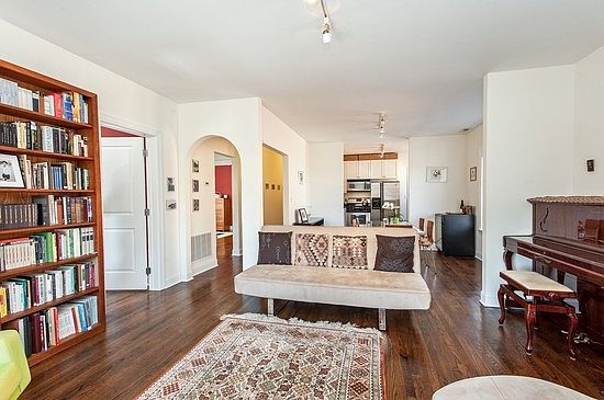2nd image of 1230 Elmwood Ave #E3