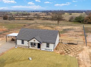 2039 Brown Loop, Poolville, TX 76487