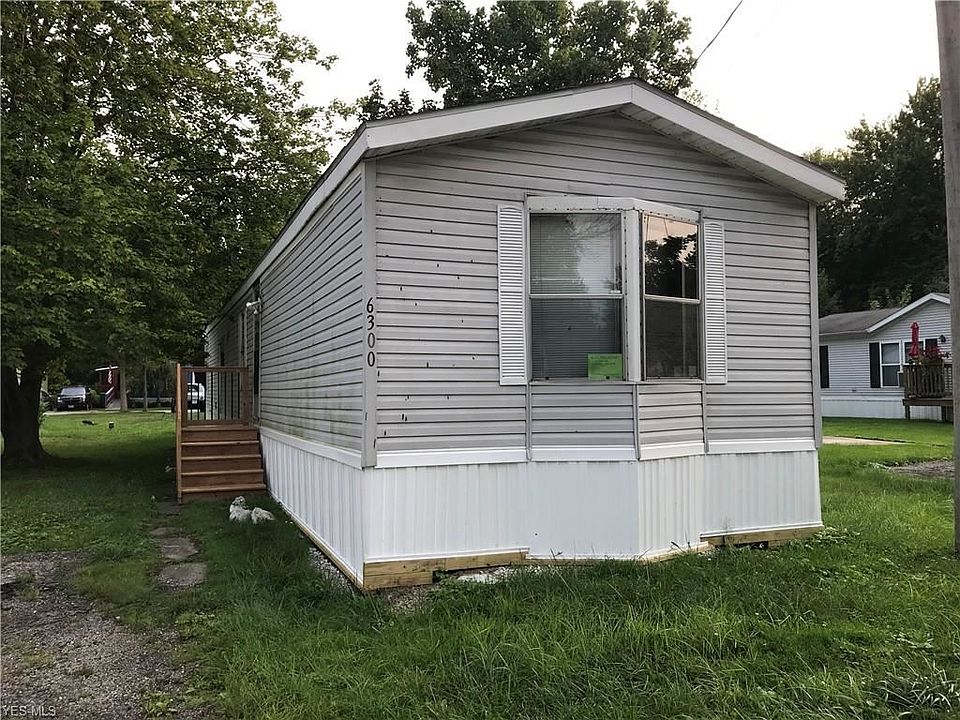 1st image of 74 Martha Dr