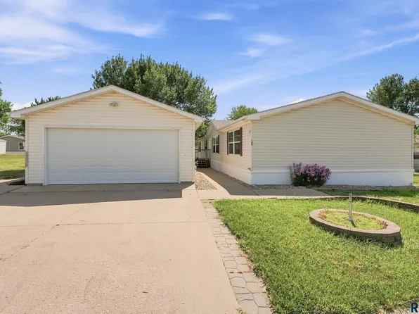 108 S Cory Pl, Sioux Falls, SD 57110