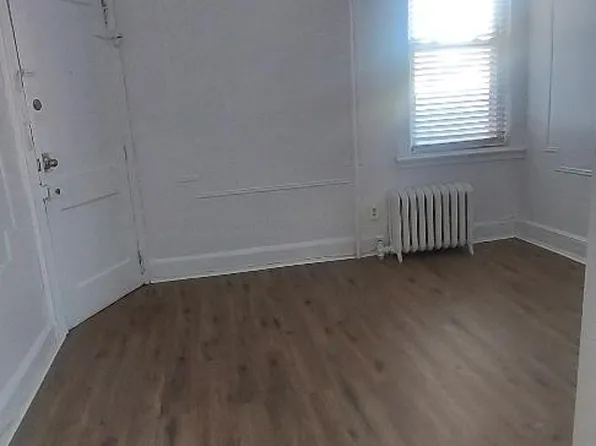 341 72nd Street image 2 of 9