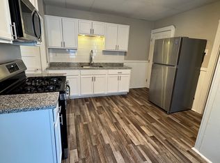 182 Deane St #2W, New Bedford, MA 02746