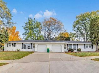 1376 Kellogg St, Green Bay, WI 54303