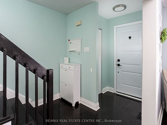 3rd image of 289 Archdekin Dr